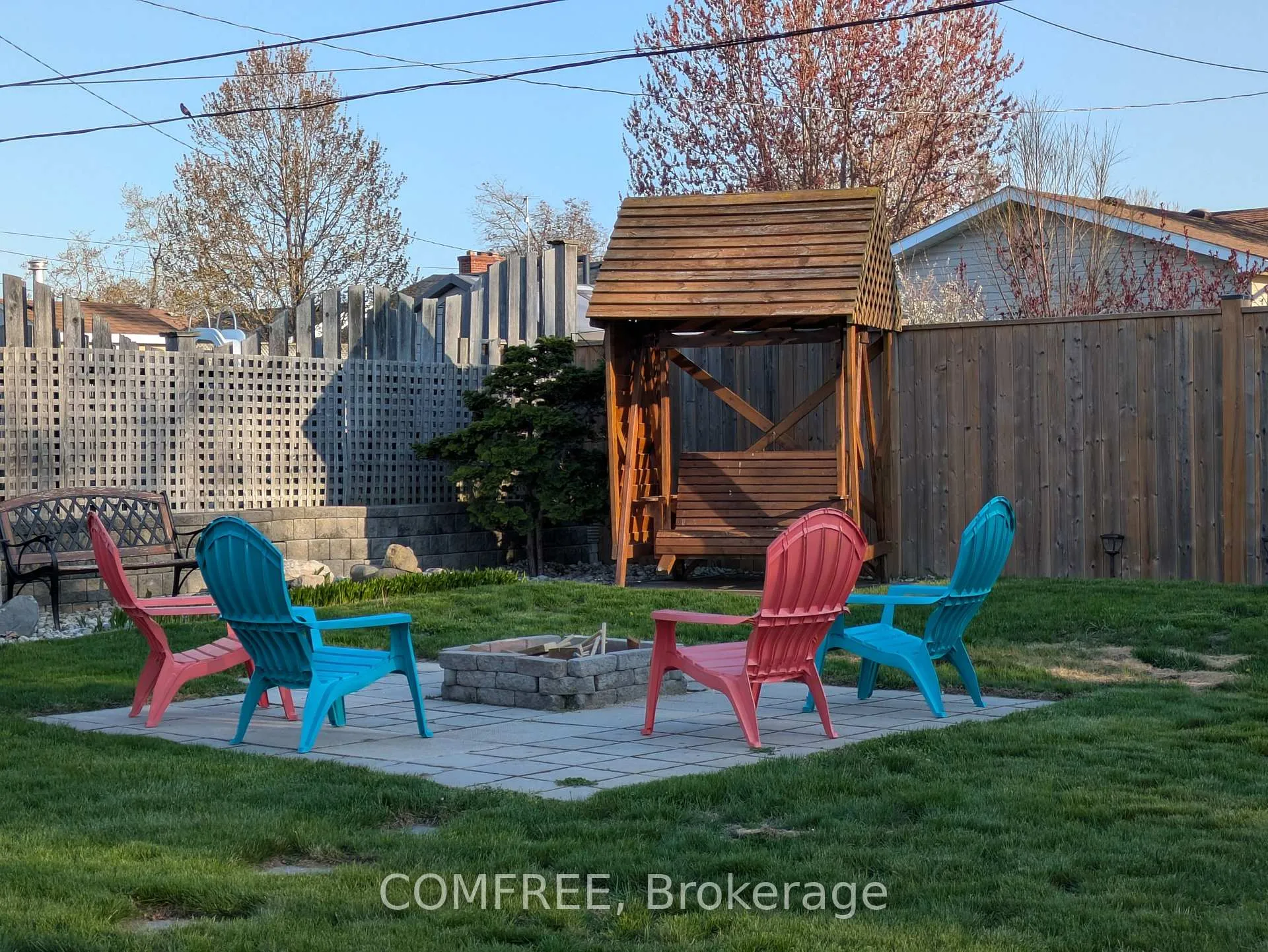 Photo 38 of 21 Seacliff Drive W, Leamington — HOMEH
