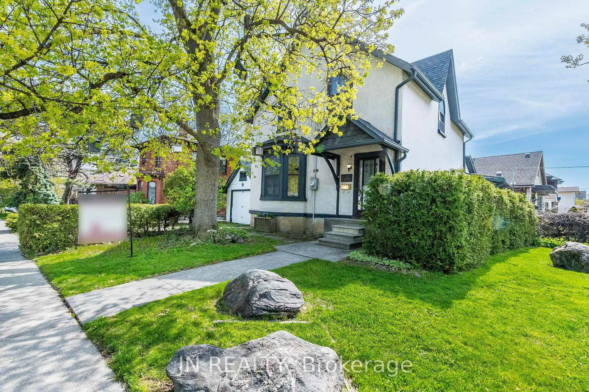 Photo 39 of 77 Nelson Street W, Brampton, Downtown Brampton — HOMEH