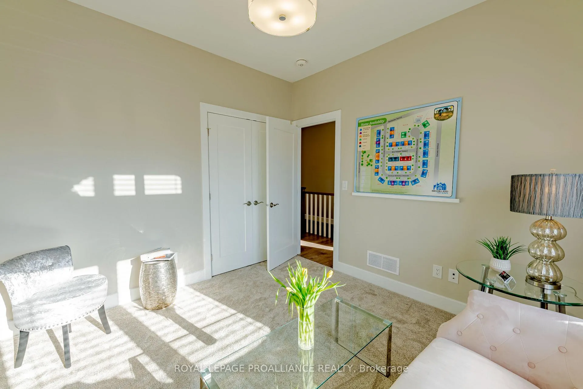 Photo 4 of 31 Douglas Marshall Crescent, Brockville — HOMEH