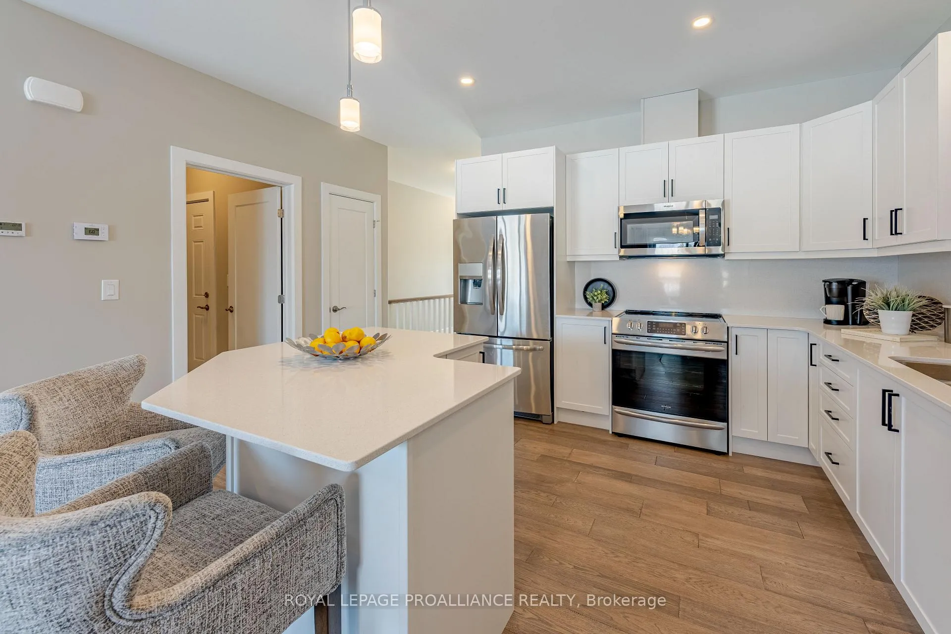 Photo 12 of 31 Douglas Marshall Crescent, Brockville — HOMEH