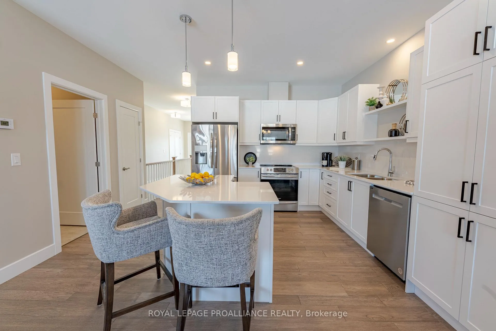 Photo 13 of 31 Douglas Marshall Crescent, Brockville — HOMEH