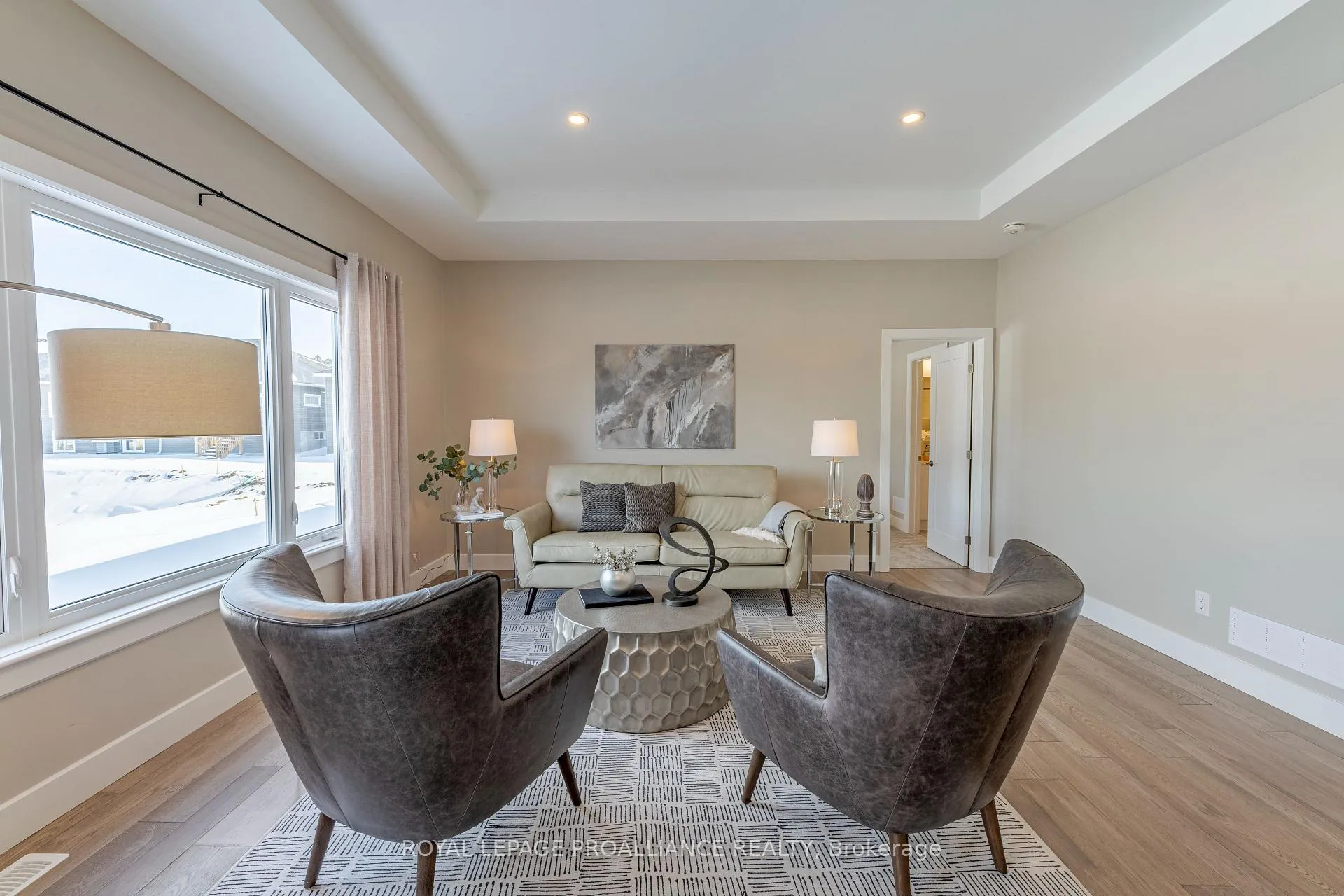 Photo 15 of 31 Douglas Marshall Crescent, Brockville — HOMEH