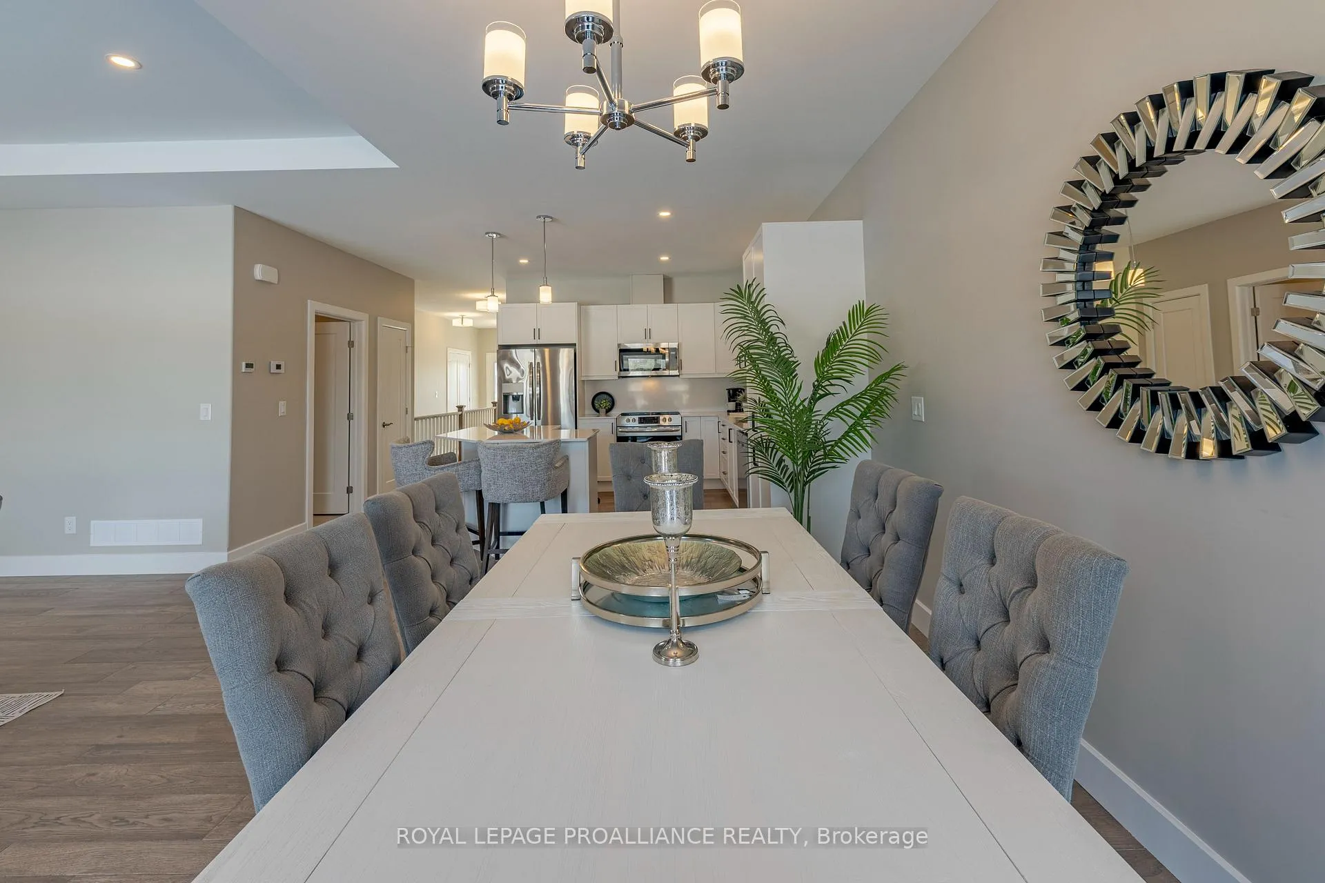 Photo 17 of 31 Douglas Marshall Crescent, Brockville — HOMEH