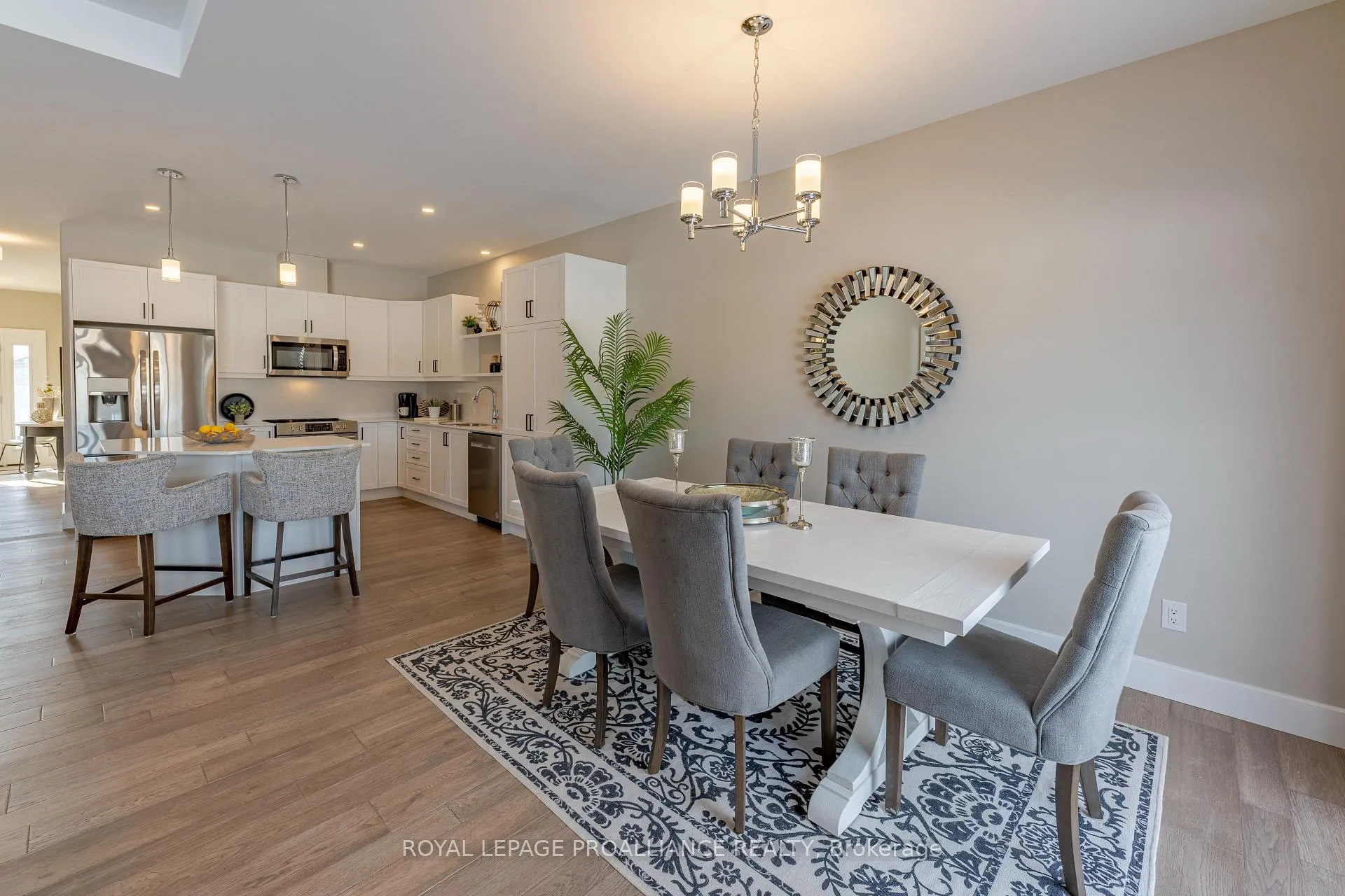 Photo 18 of 31 Douglas Marshall Crescent, Brockville — HOMEH