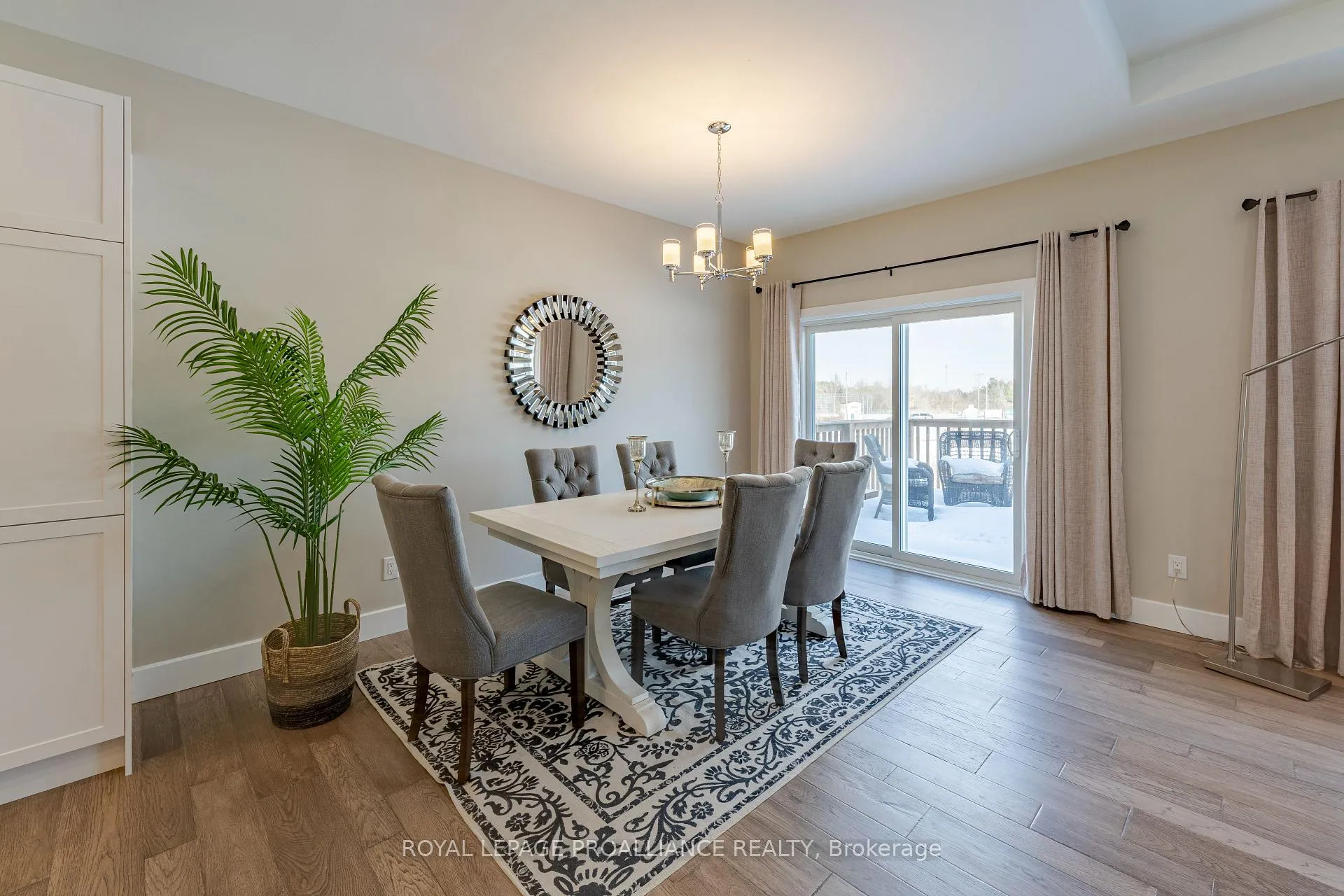 Photo 21 of 31 Douglas Marshall Crescent, Brockville — HOMEH