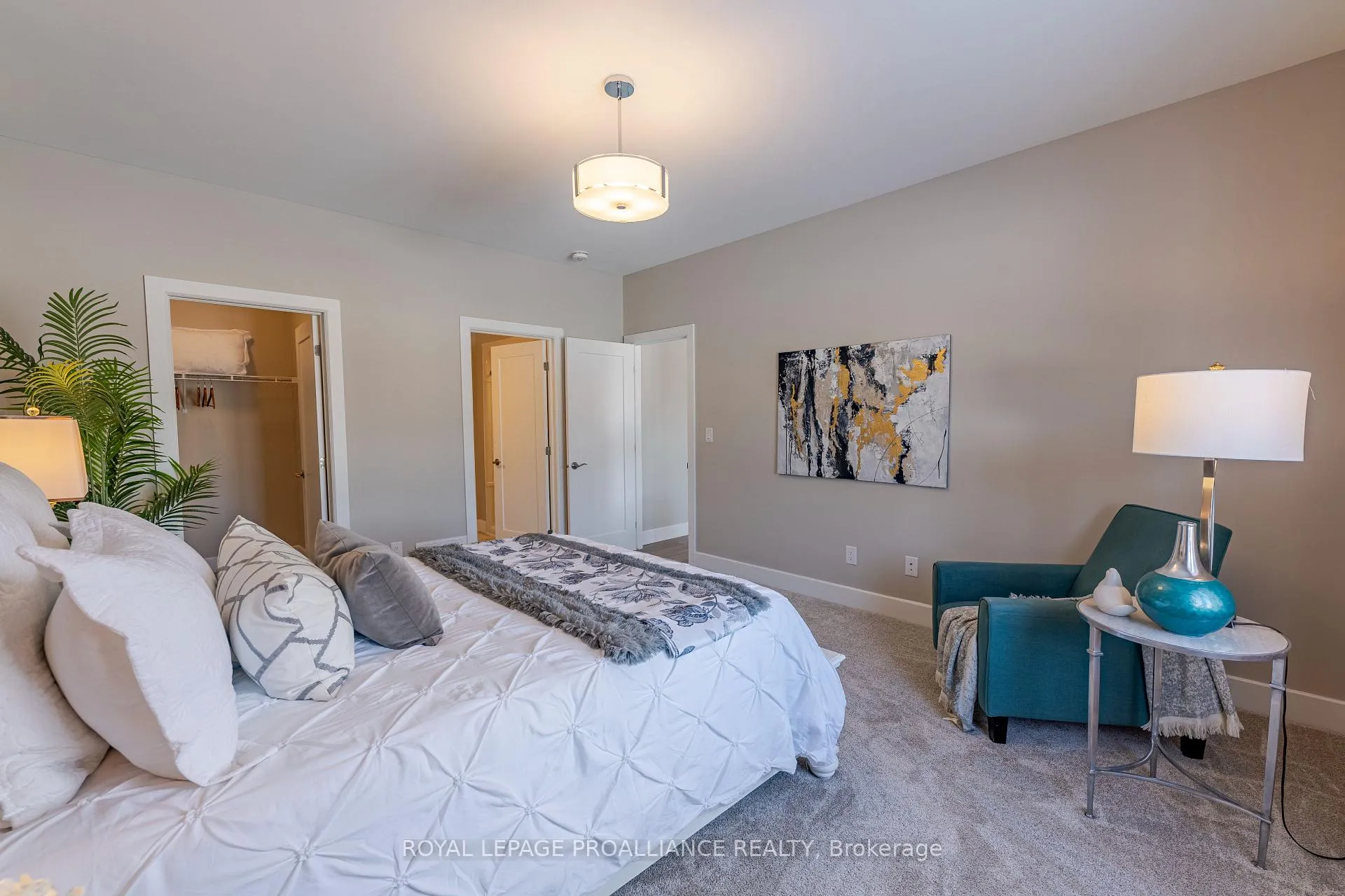 Photo 24 of 31 Douglas Marshall Crescent, Brockville — HOMEH