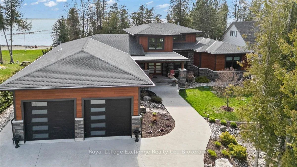 Photo 1 of 171 Huron Road, Huron-Kinloss — HOMEH