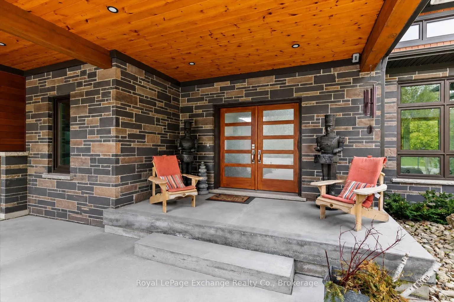 Photo 5 of 171 Huron Road, Huron-Kinloss — HOMEH