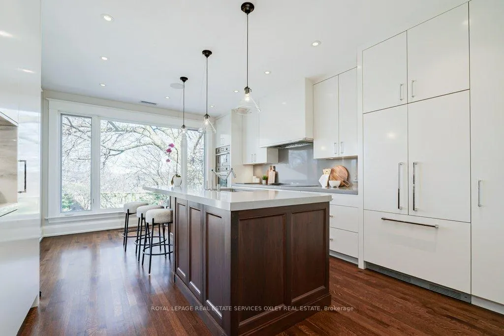Photo 9 of 45 Thorncliffe Avenue, Toronto, Playter Estates-Danforth — HOMEH