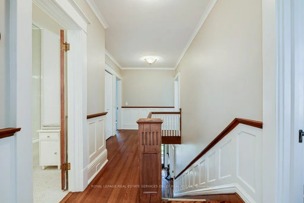 Photo 16 of 45 Thorncliffe Avenue, Toronto, Playter Estates-Danforth — HOMEH