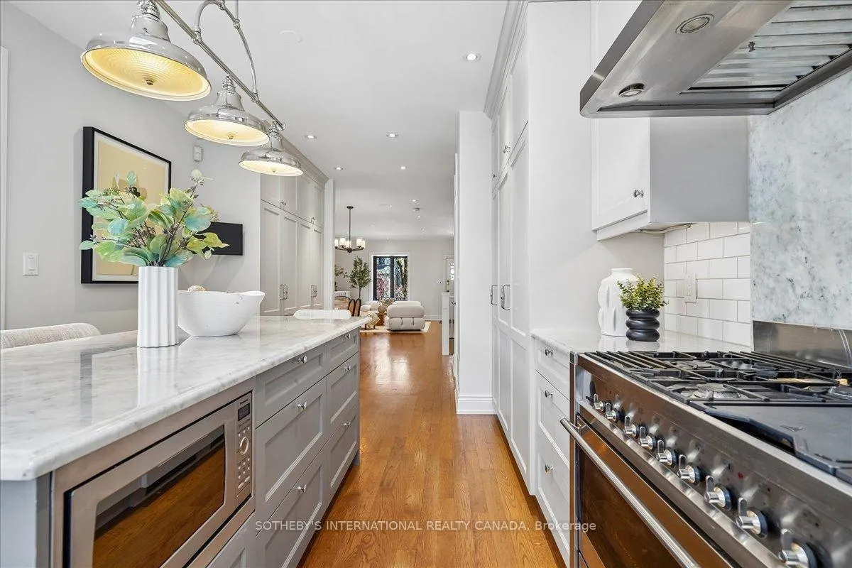 Photo 11 of 66 Empire Avenue, Toronto, South Riverdale — HOMEH