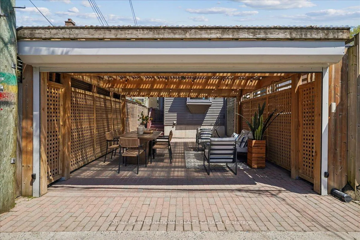 Photo 37 of 66 Empire Avenue, Toronto, South Riverdale — HOMEH
