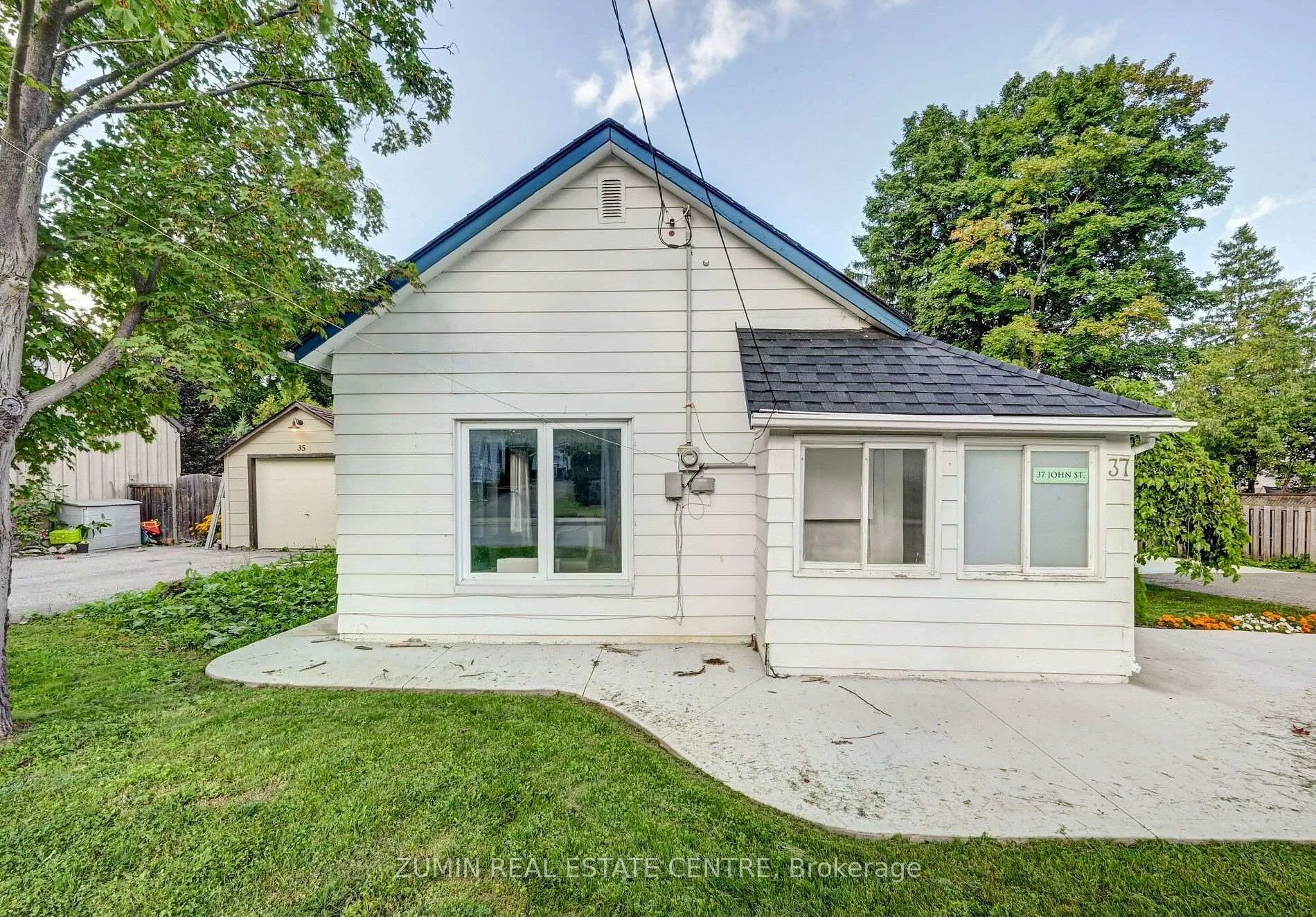 Photo 10 of 37 John Street, Orangeville — HOMEH