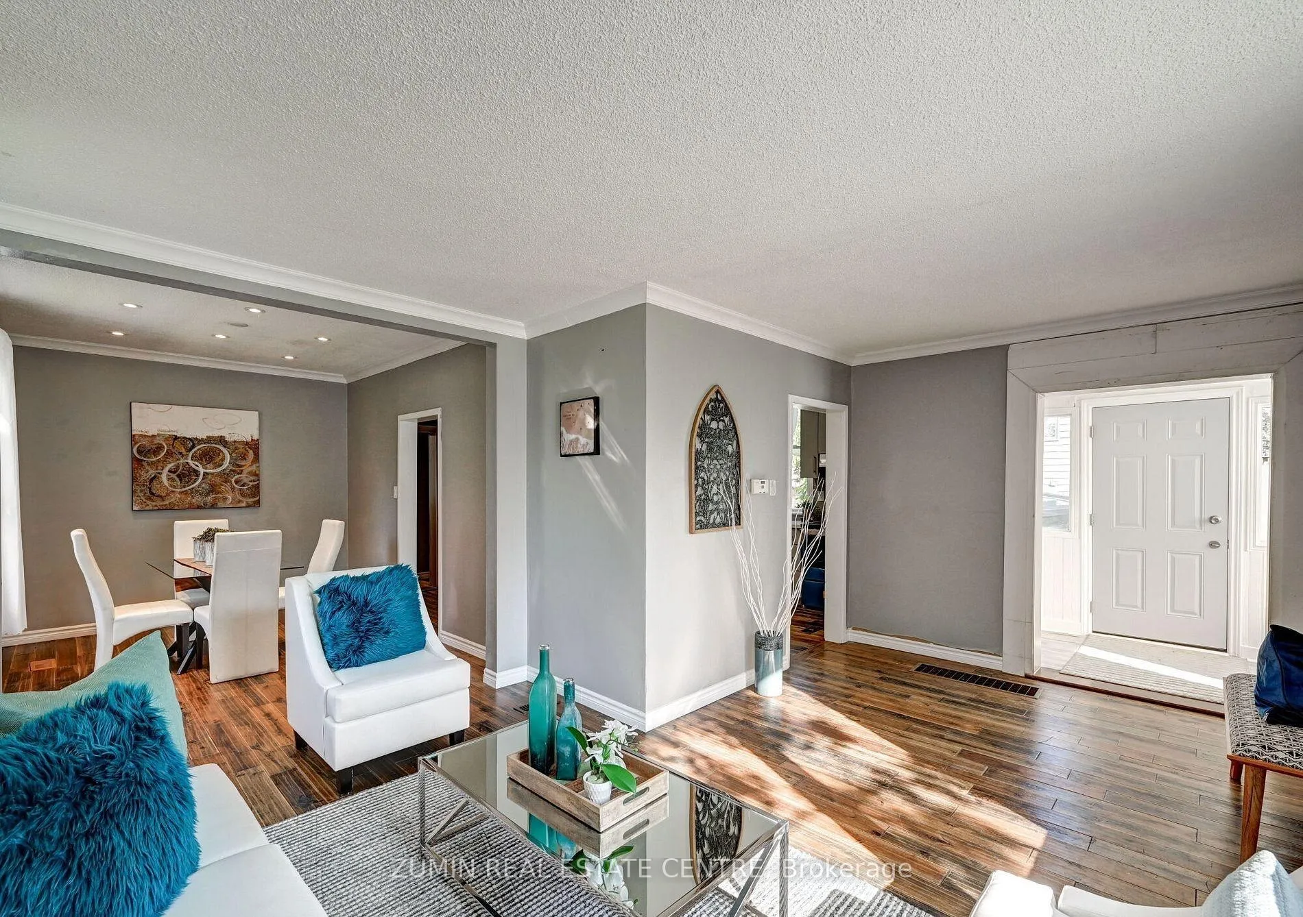 Photo 16 of 37 John Street, Orangeville — HOMEH