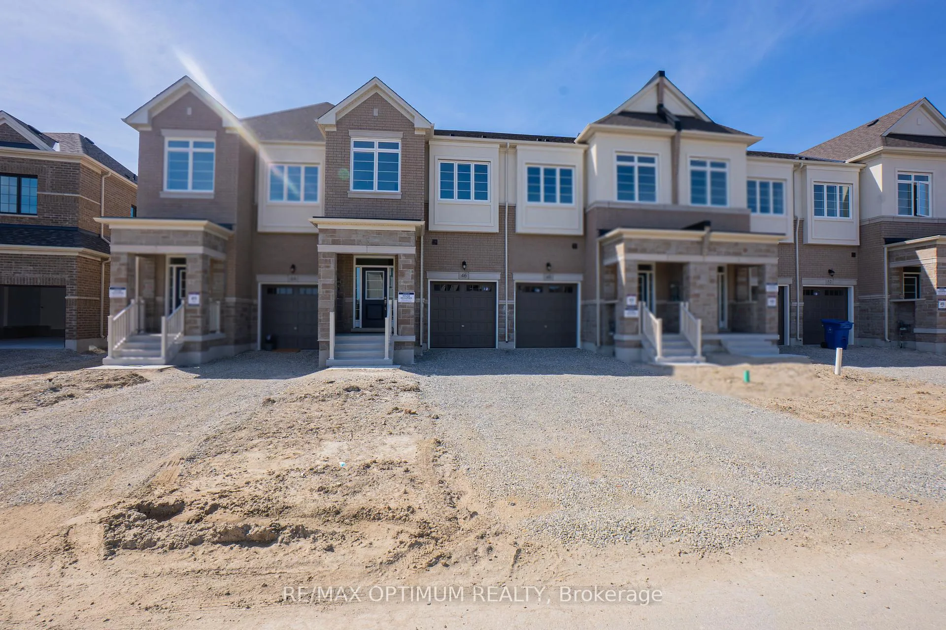 Photo 1 of 46 Bermondsey Way, Brampton, Bram West — HOMEH