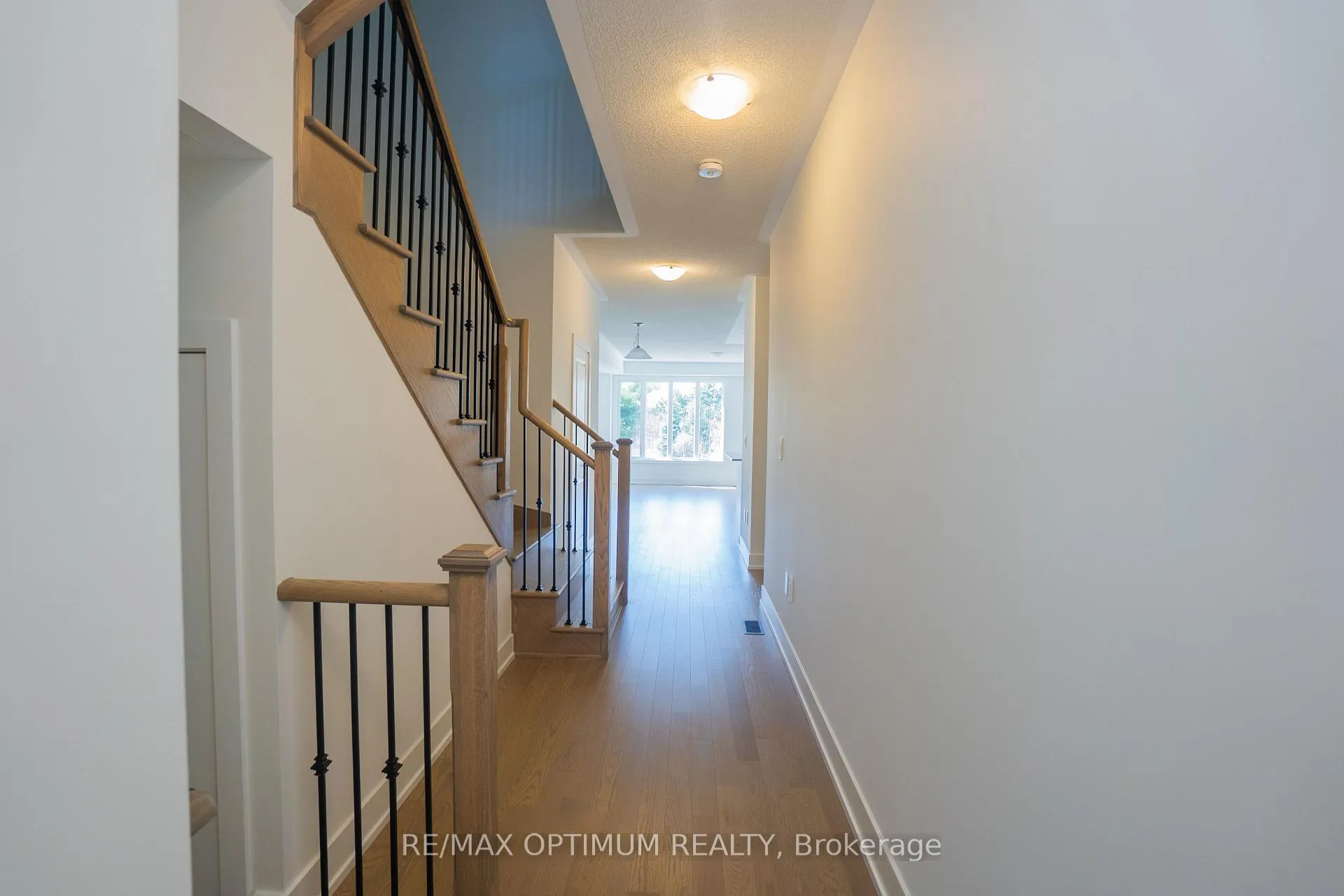 Photo 13 of 46 Bermondsey Way, Brampton, Bram West — HOMEH