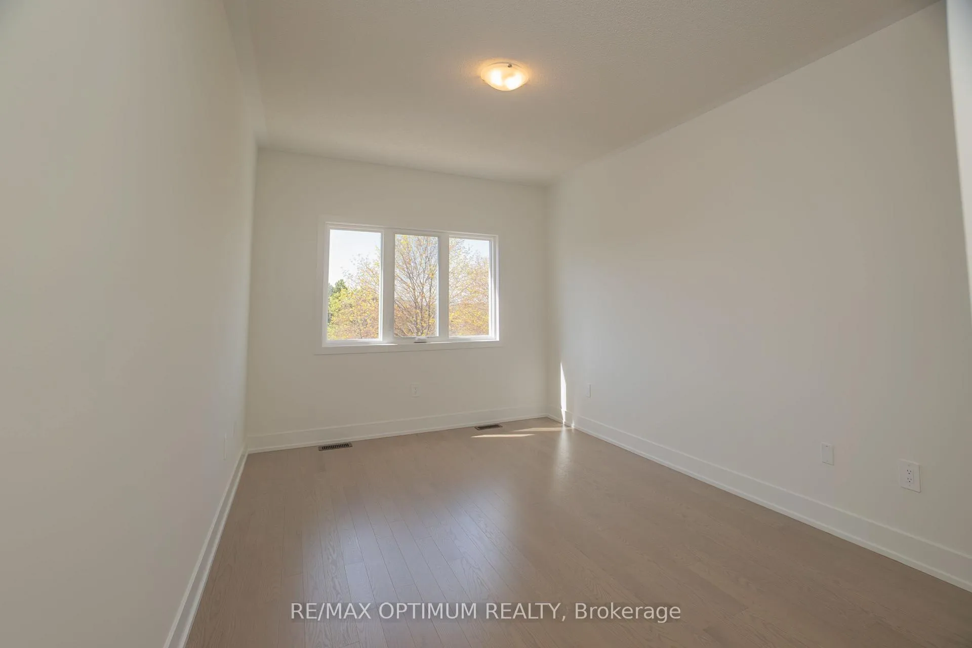 Photo 16 of 46 Bermondsey Way, Brampton, Bram West — HOMEH