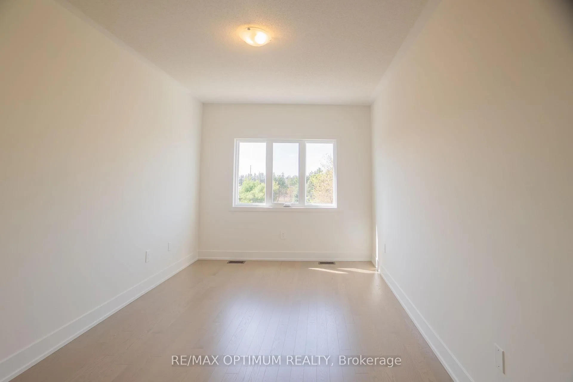 Photo 17 of 46 Bermondsey Way, Brampton, Bram West — HOMEH