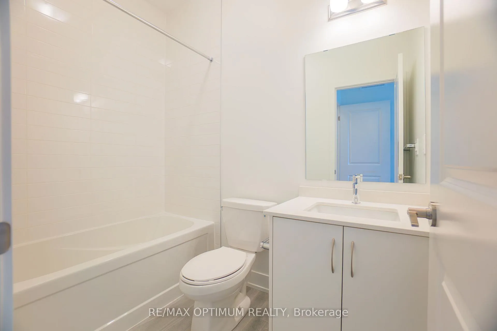 Photo 21 of 46 Bermondsey Way, Brampton, Bram West — HOMEH