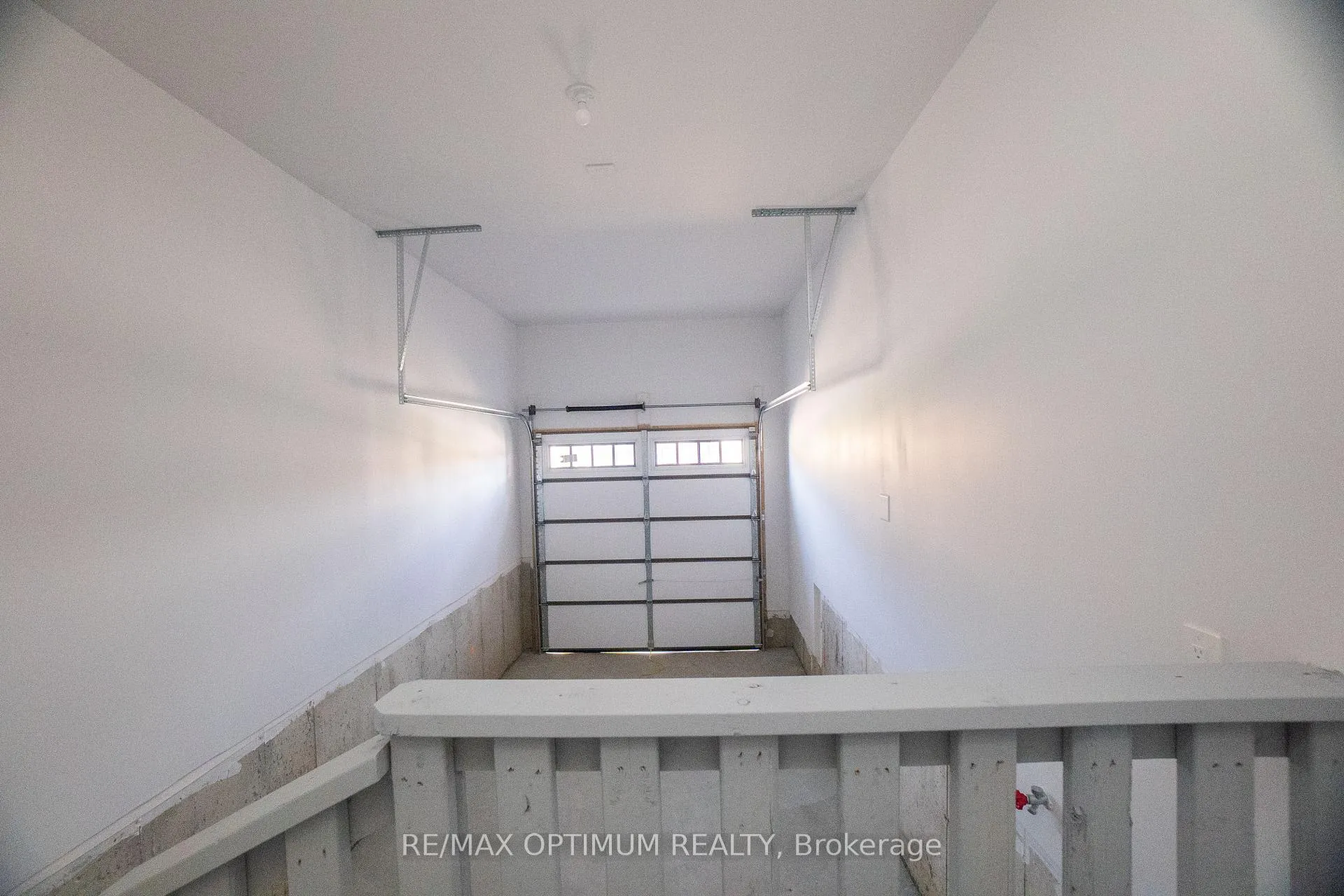 Photo 23 of 46 Bermondsey Way, Brampton, Bram West — HOMEH