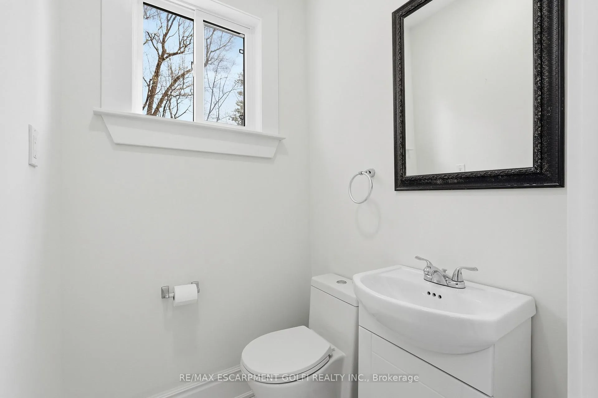 Photo 15 of 237 Main Street E, Norwich, Otterville — HOMEH