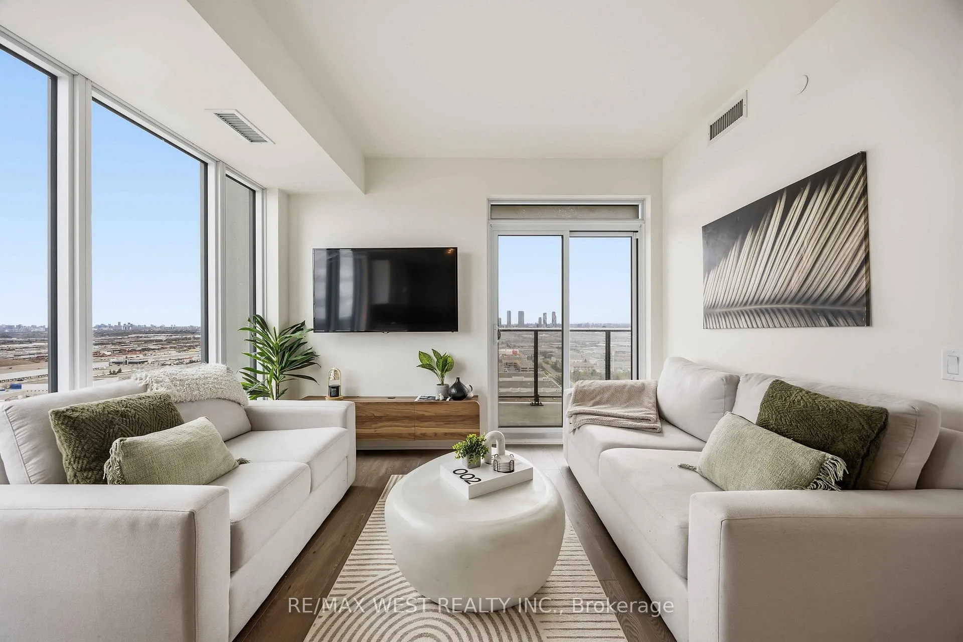 Photo 8 of Unit 2621, 8960 Jane Street, Vaughan, Beverley Glen — HOMEH