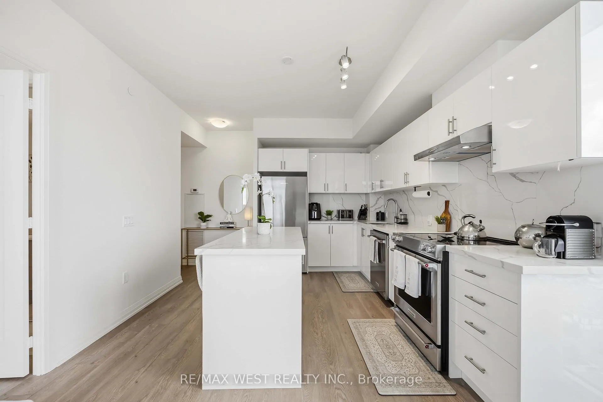 Photo 13 of Unit 2621, 8960 Jane Street, Vaughan, Beverley Glen — HOMEH