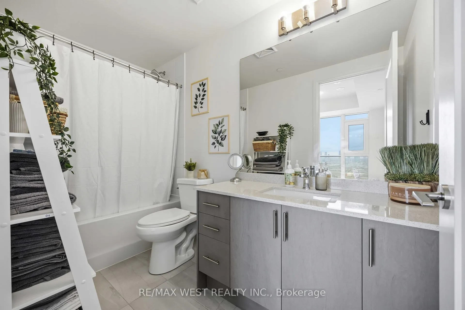 Photo 20 of Unit 2621, 8960 Jane Street, Vaughan, Beverley Glen — HOMEH