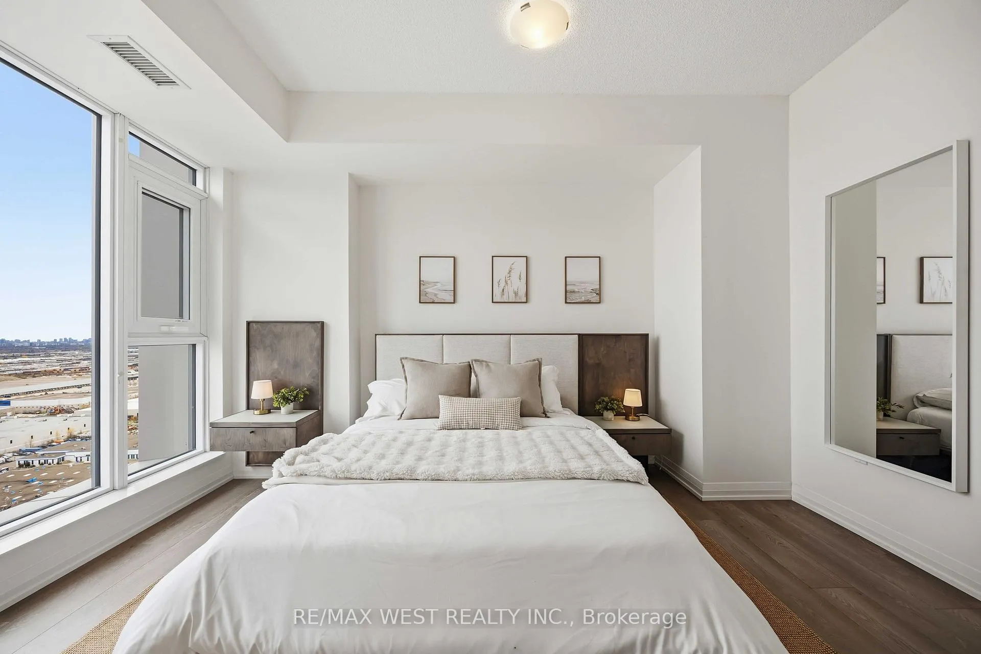 Photo 25 of Unit 2621, 8960 Jane Street, Vaughan, Beverley Glen — HOMEH