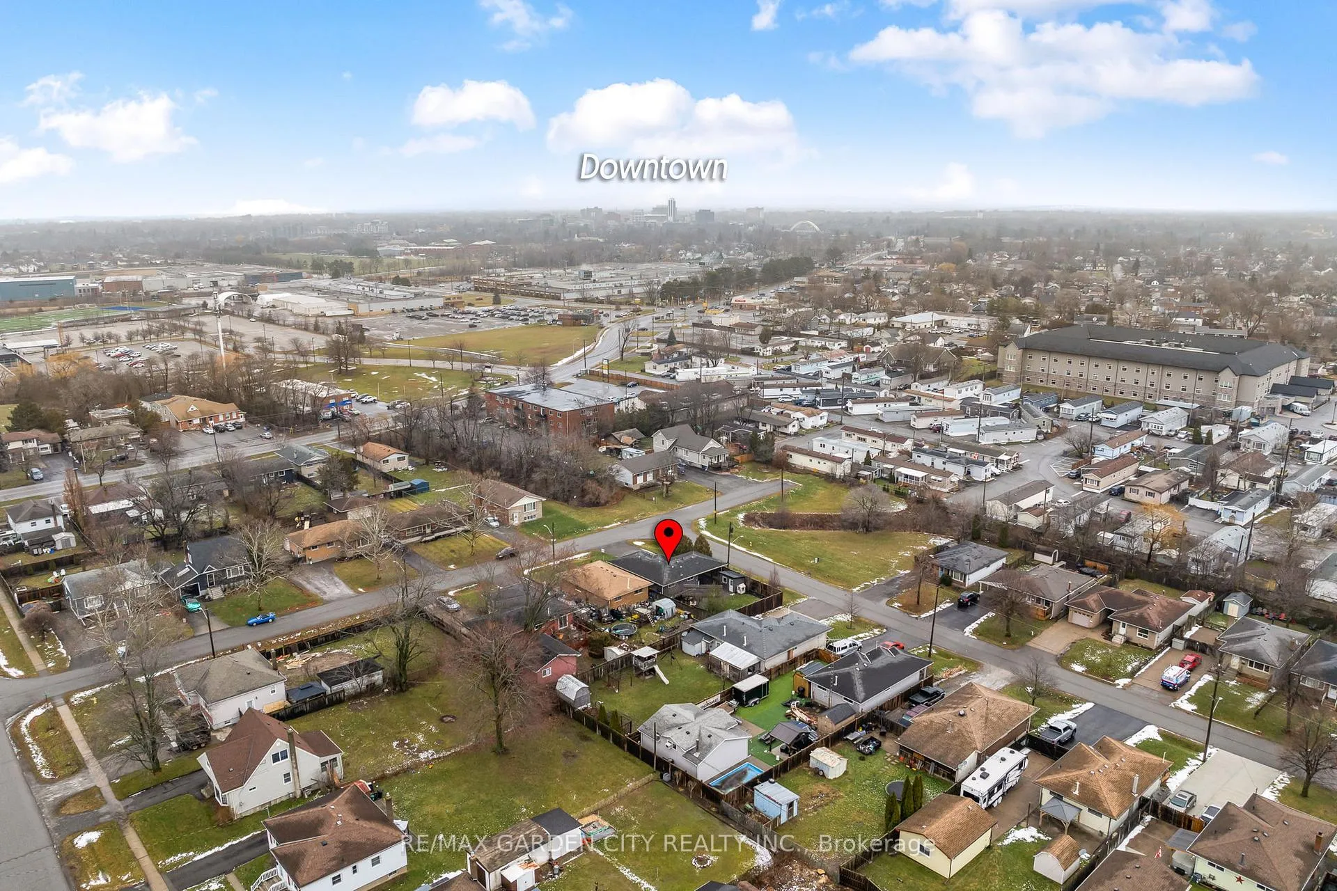 Photo 40 of 60 Brunswick Street, St. Catharines, Western Hill — HOMEH