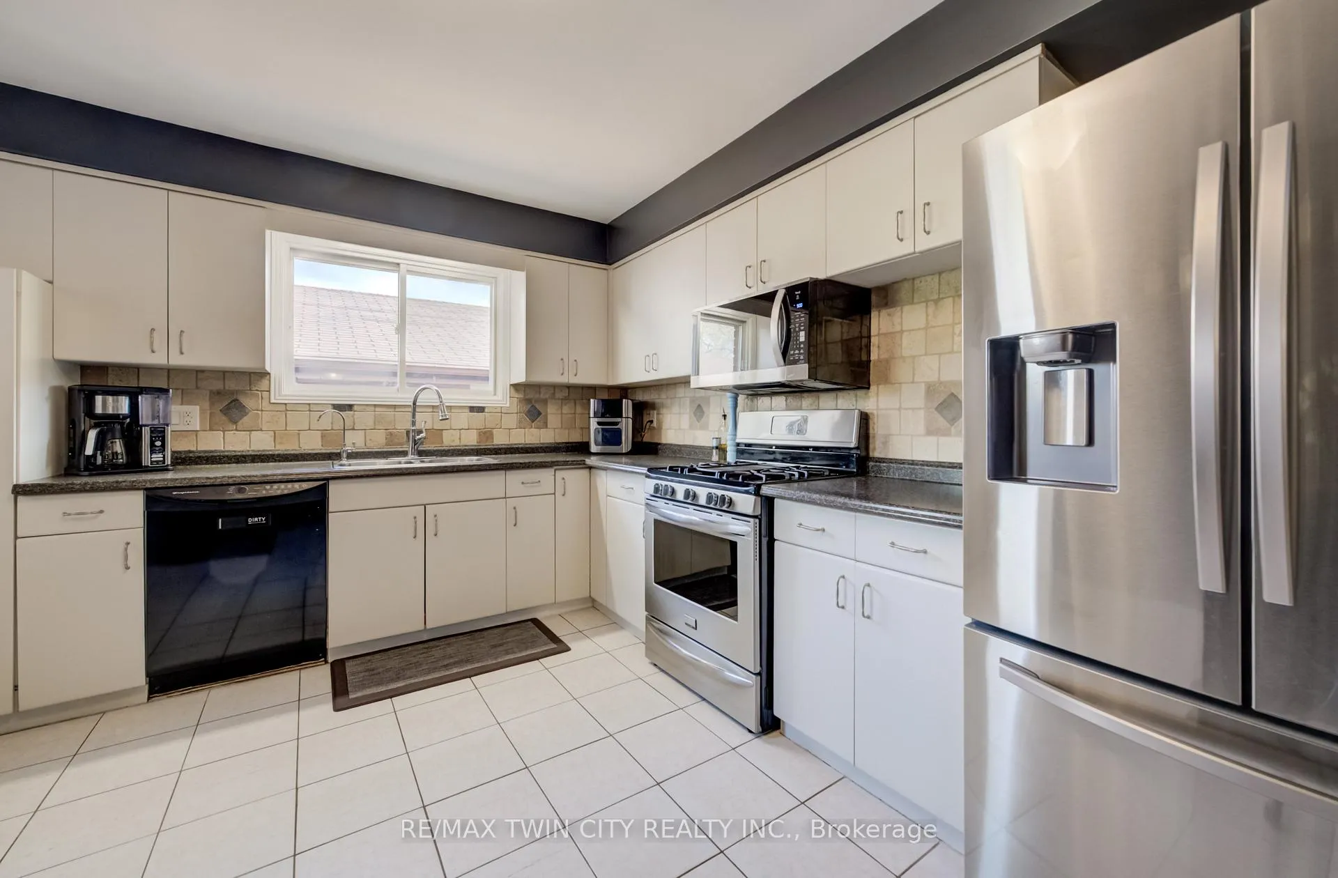 Photo 12 of 226 Hillmer Road, Cambridge, Christopher-Champlain — HOMEH