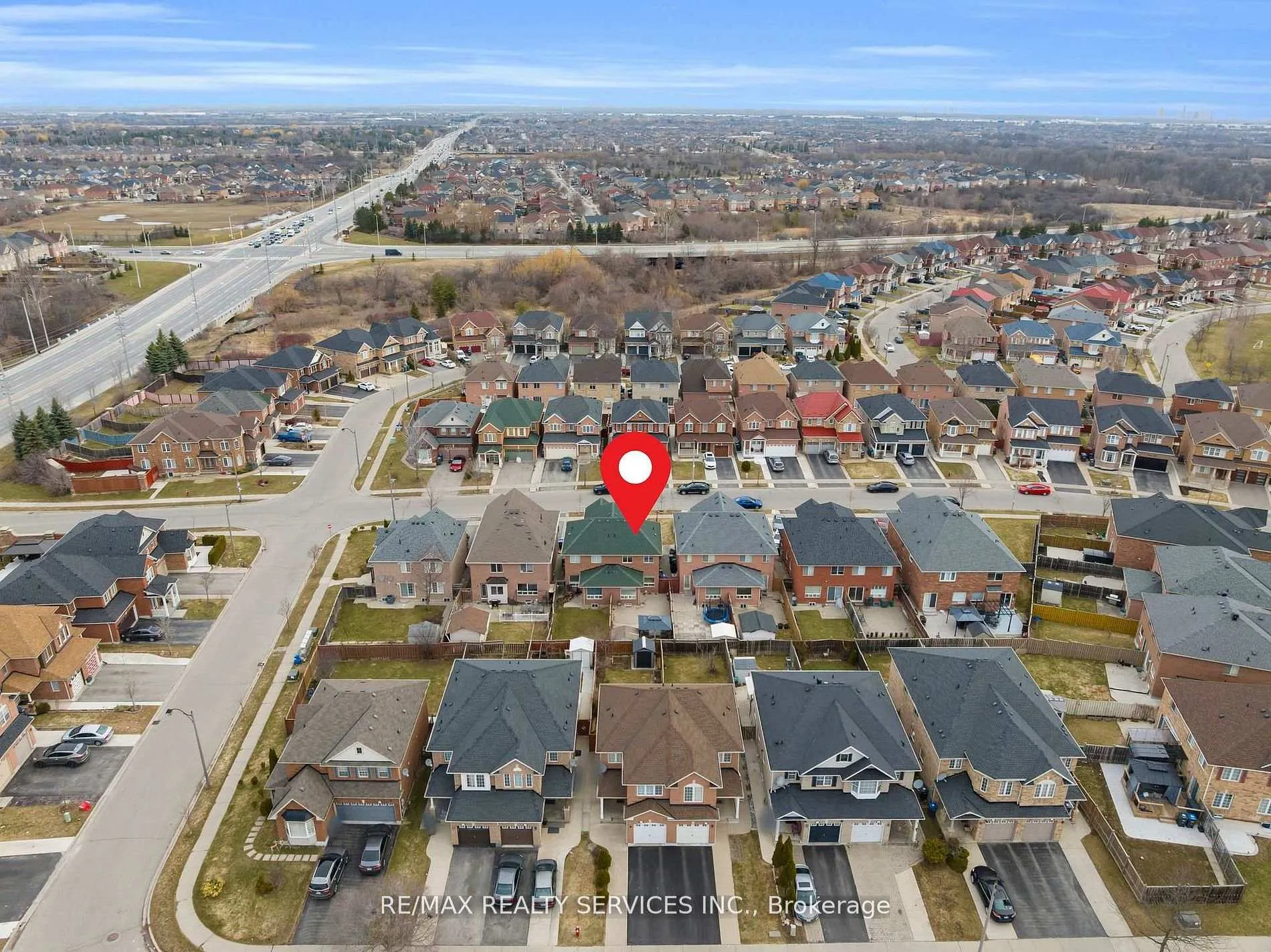 Photo 35 of 110 Dwyer Drive, Brampton, Gore Industrial North — HOMEH