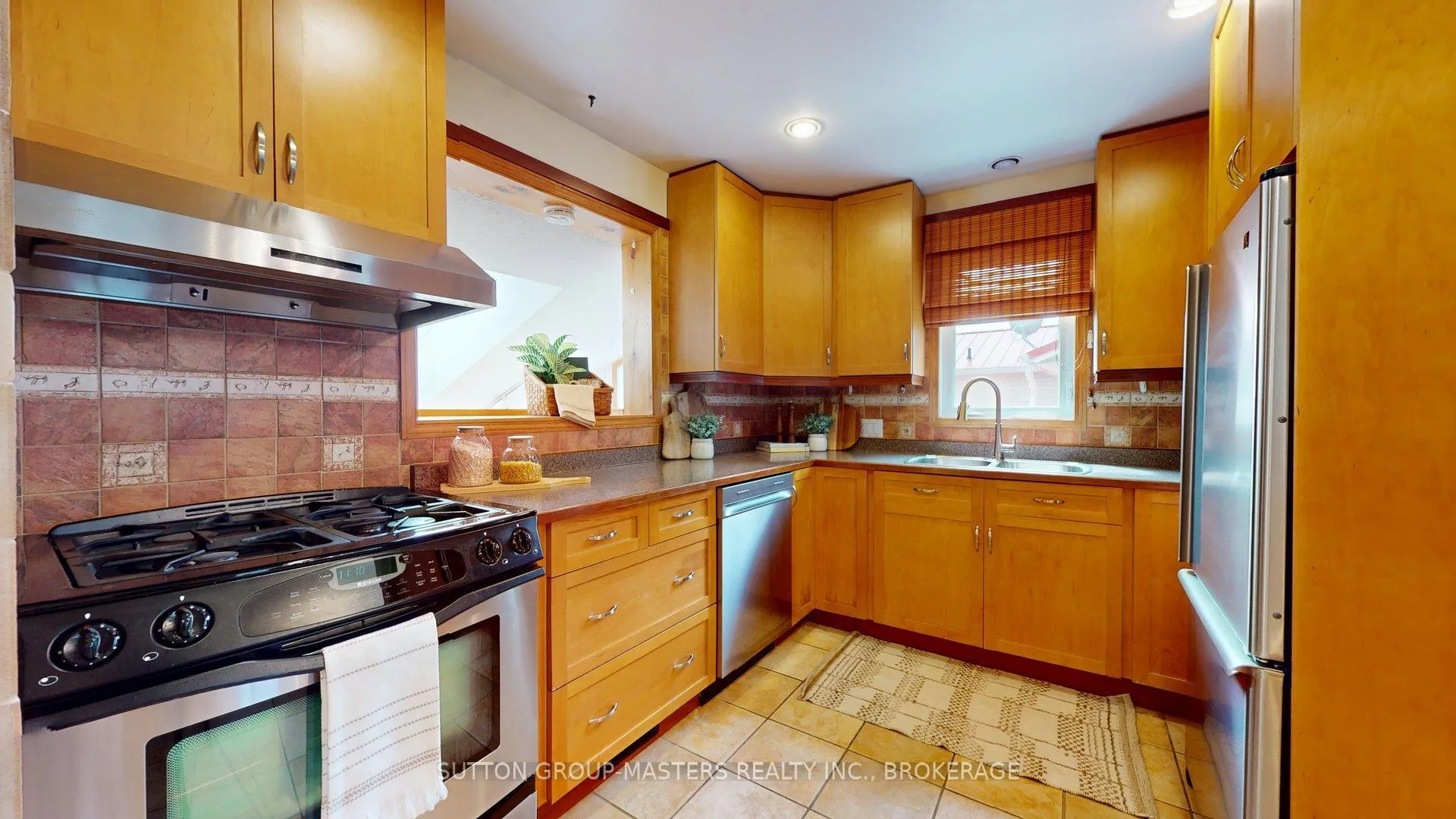 Photo 10 of 896 Nottinghill Avenue, Kingston, North of Taylor-Kidd Blvd — HOMEH