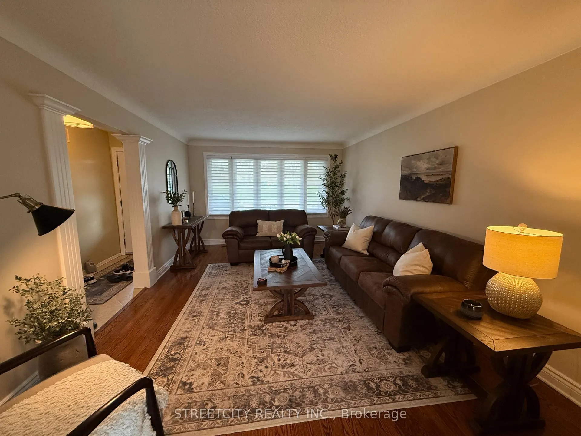Photo 13 of 1044 Cathcart Boulevard, Sarnia — HOMEH