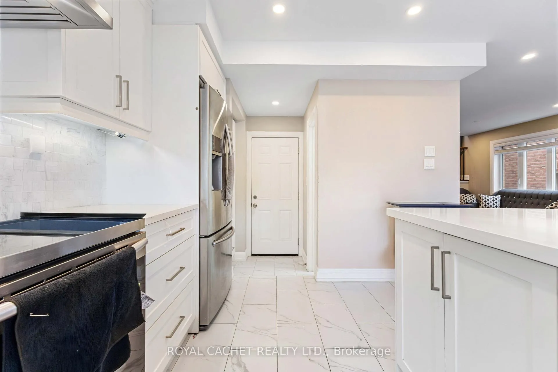 Photo 17 of 20 Gaskin Street, Ajax, Central East — HOMEH
