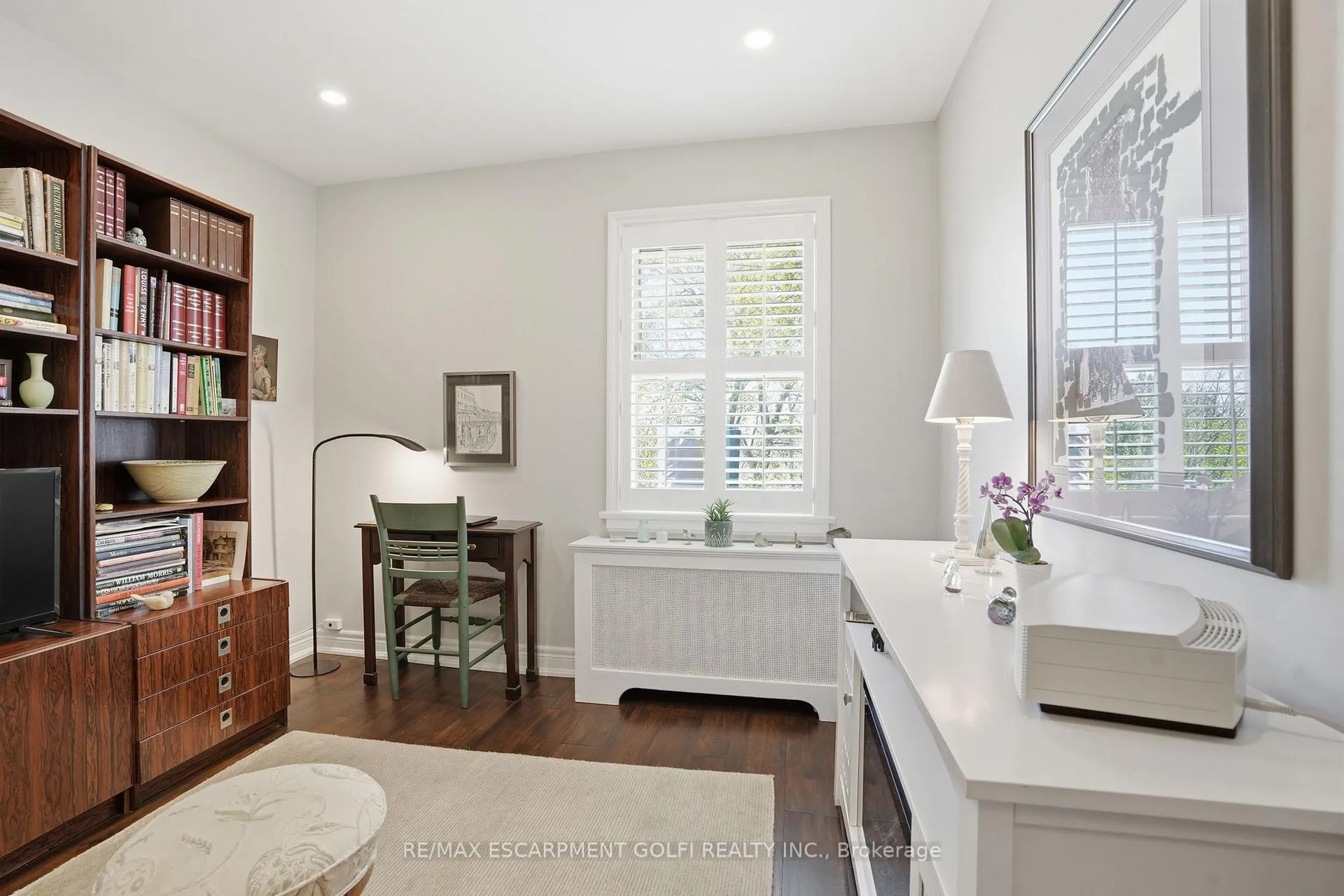 Photo 18 of 41 Queen Mary Drive, St. Catharines, Downtown — HOMEH