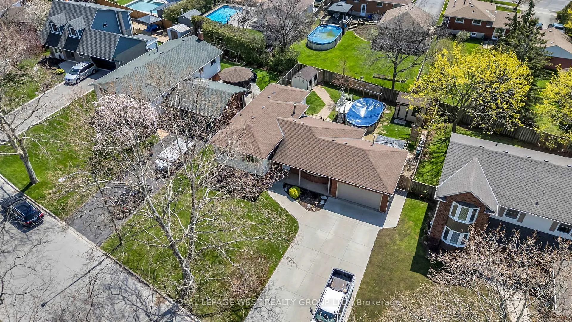 Photo 7 of 12 Banburry Crescent, Grimsby, Grimsby Beach — HOMEH