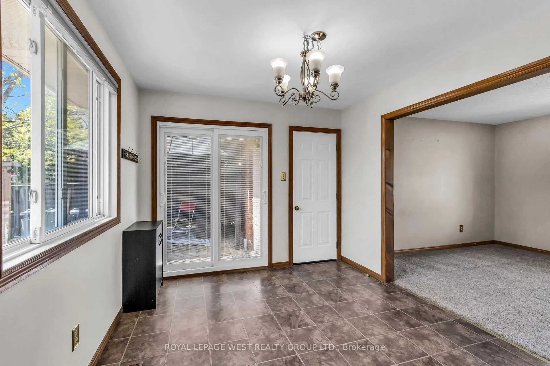 Photo 16 of 12 Banburry Crescent, Grimsby, Grimsby Beach — HOMEH