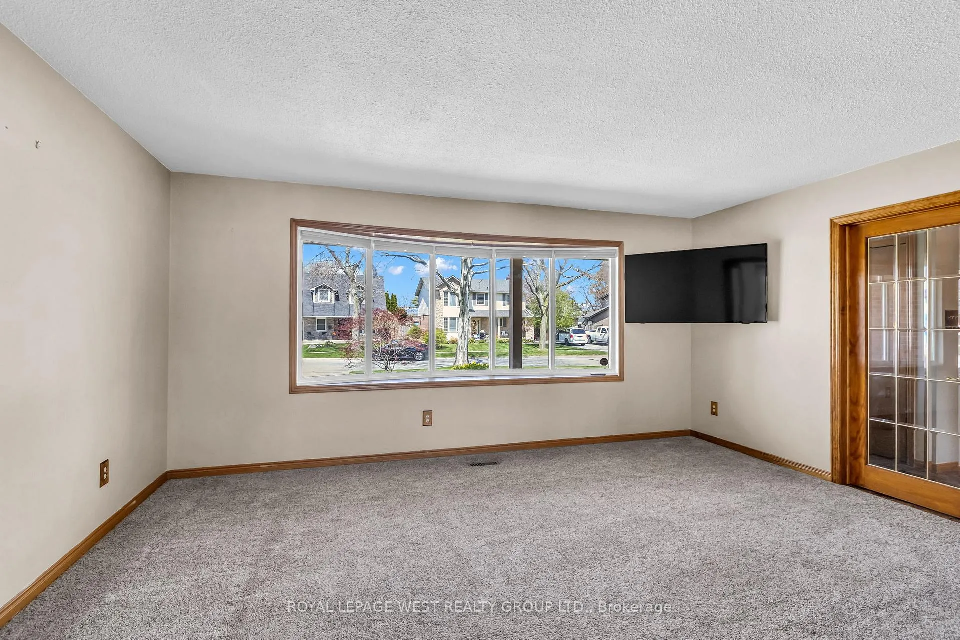 Photo 18 of 12 Banburry Crescent, Grimsby, Grimsby Beach — HOMEH