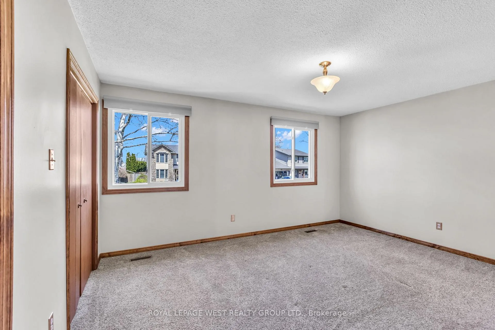 Photo 19 of 12 Banburry Crescent, Grimsby, Grimsby Beach — HOMEH