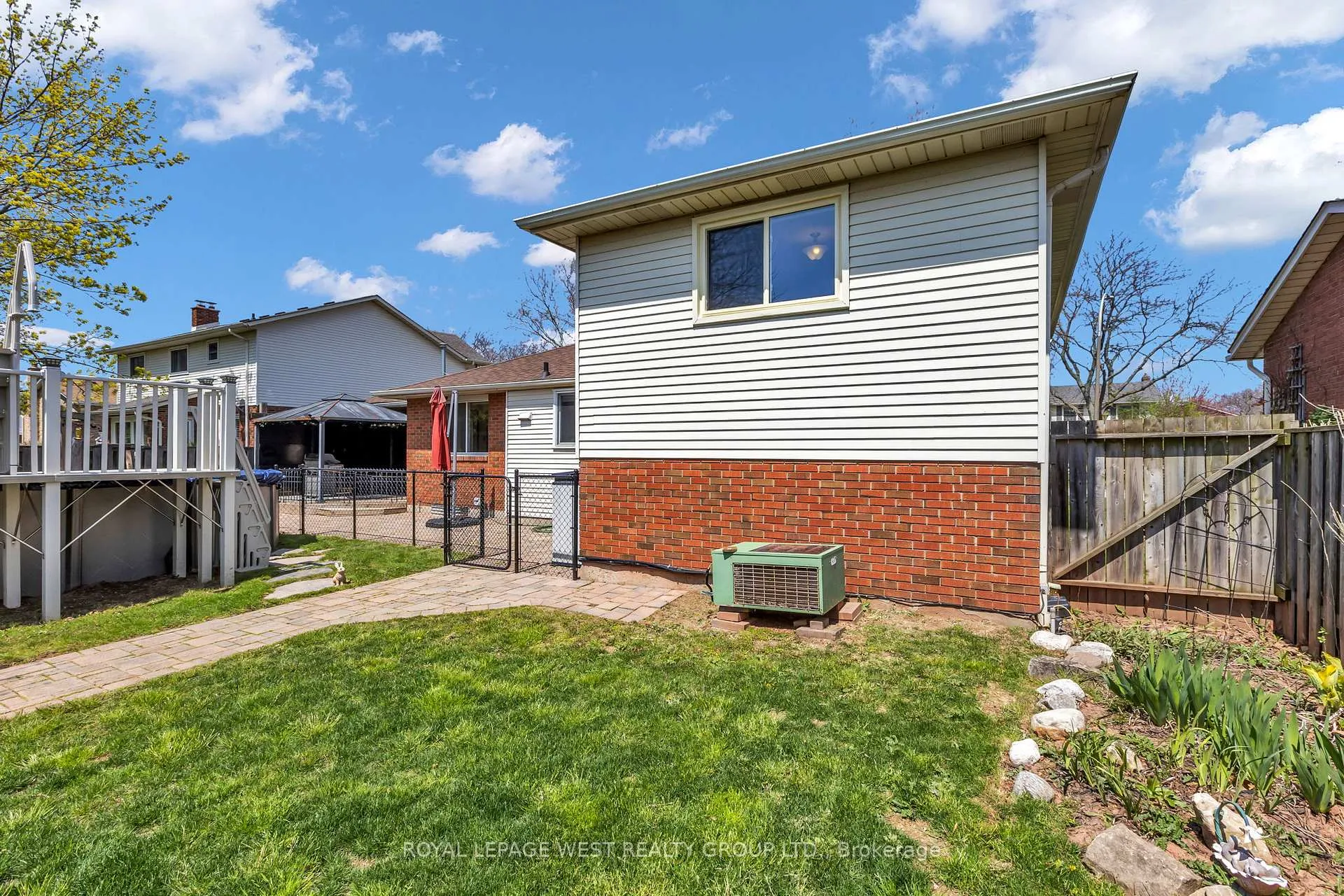 Photo 33 of 12 Banburry Crescent, Grimsby, Grimsby Beach — HOMEH