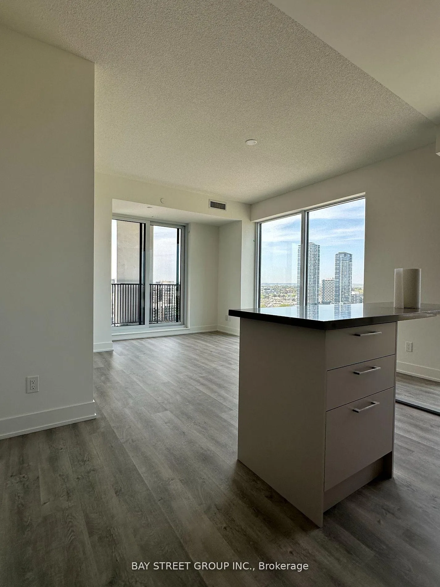 Photo 10 of Unit 1415, 56 Andre De Grasse Street, Markham, Unionville — HOMEH