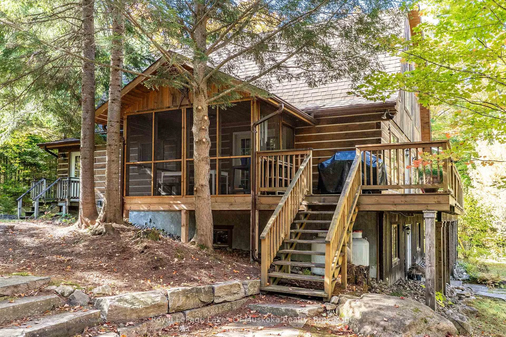 Photo 2 of 1004 McFadden Drive, Algonquin Highlands, McClintock — HOMEH