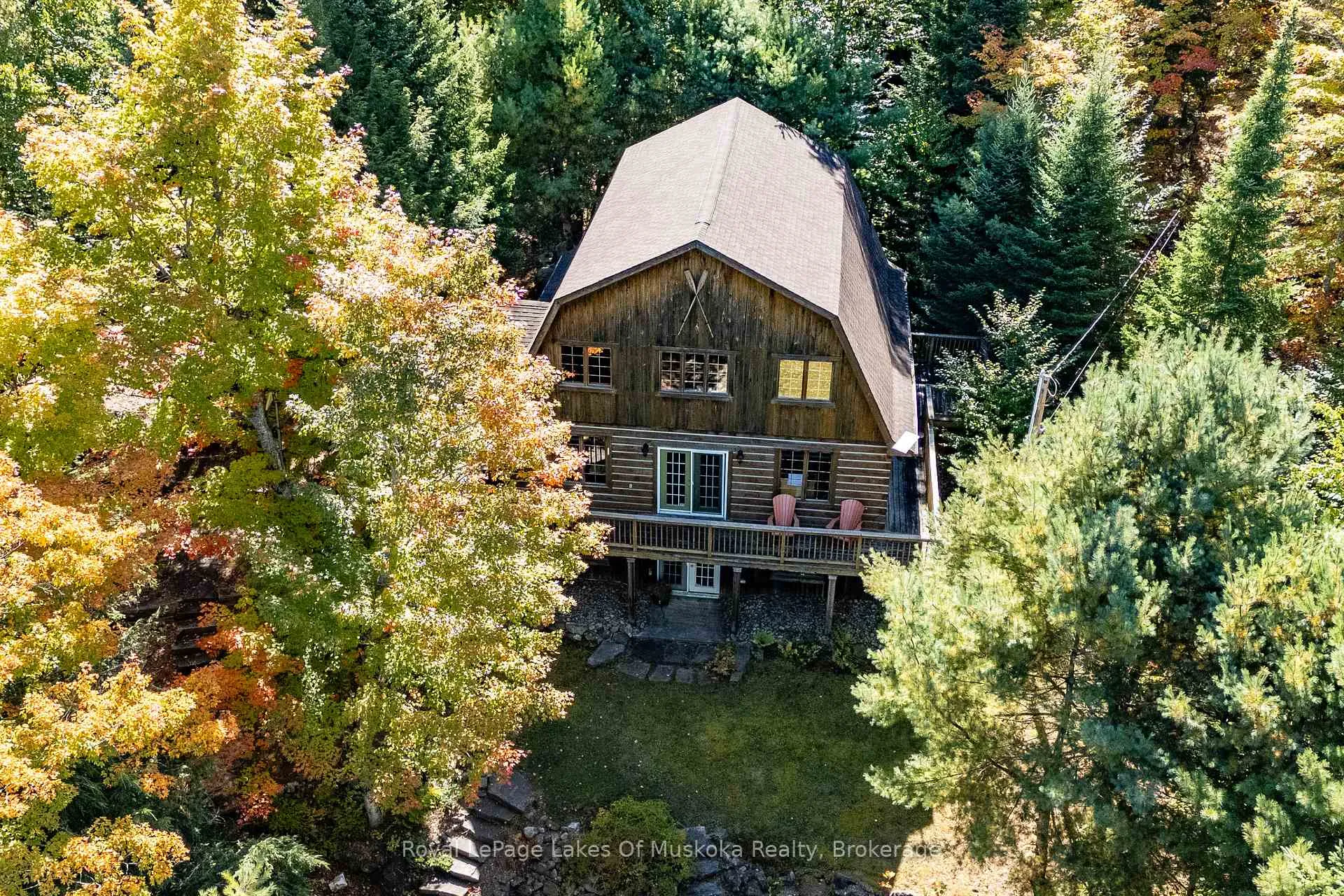 Photo 5 of 1004 McFadden Drive, Algonquin Highlands, McClintock — HOMEH
