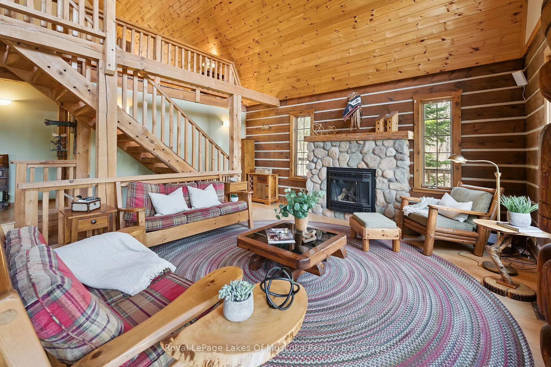 Photo 7 of 1004 McFadden Drive, Algonquin Highlands, McClintock — HOMEH