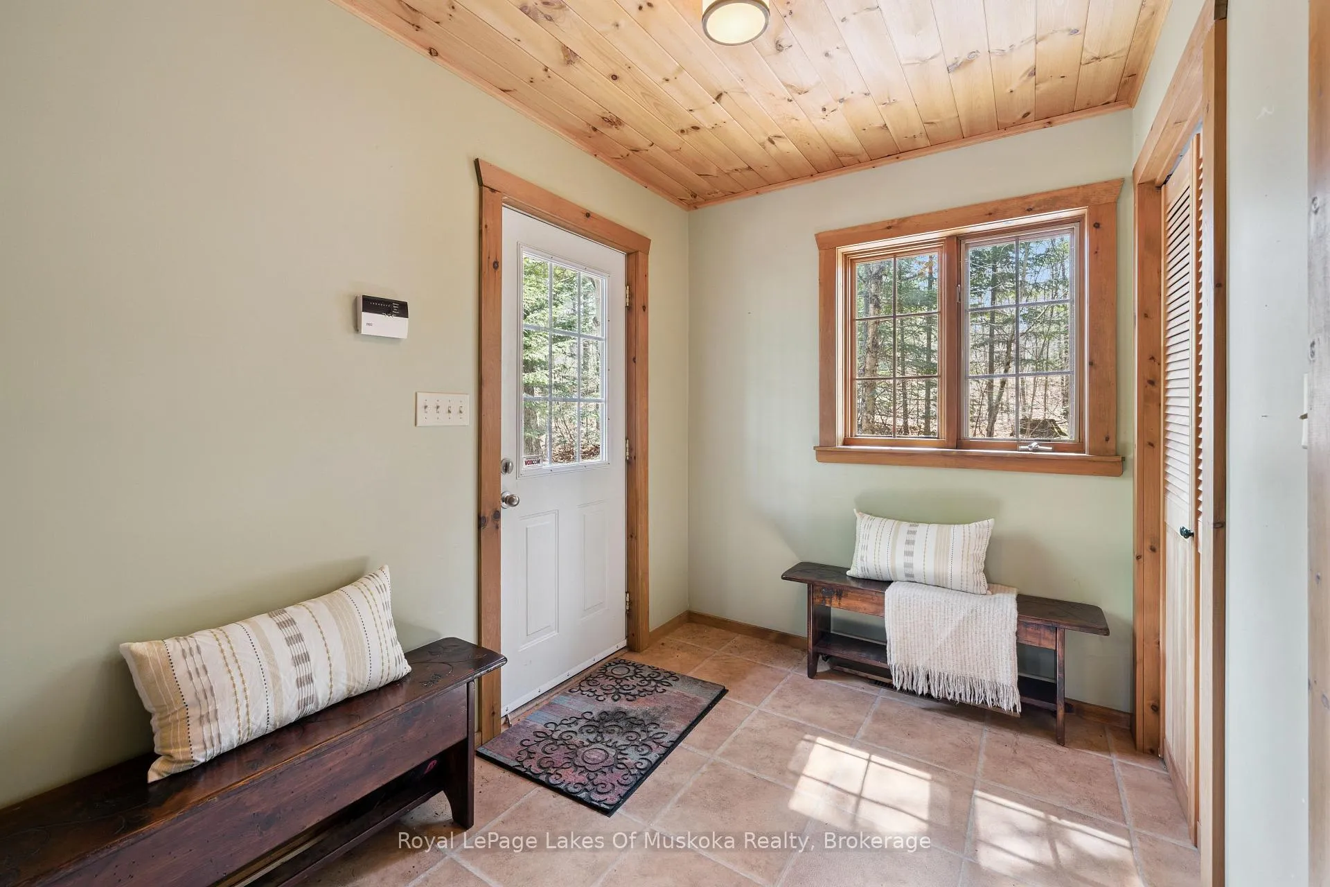 Photo 8 of 1004 McFadden Drive, Algonquin Highlands, McClintock — HOMEH