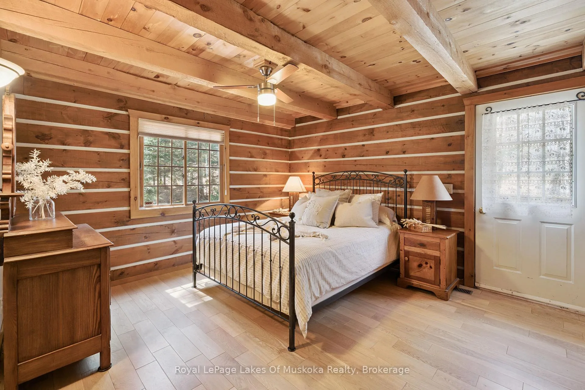 Photo 12 of 1004 McFadden Drive, Algonquin Highlands, McClintock — HOMEH