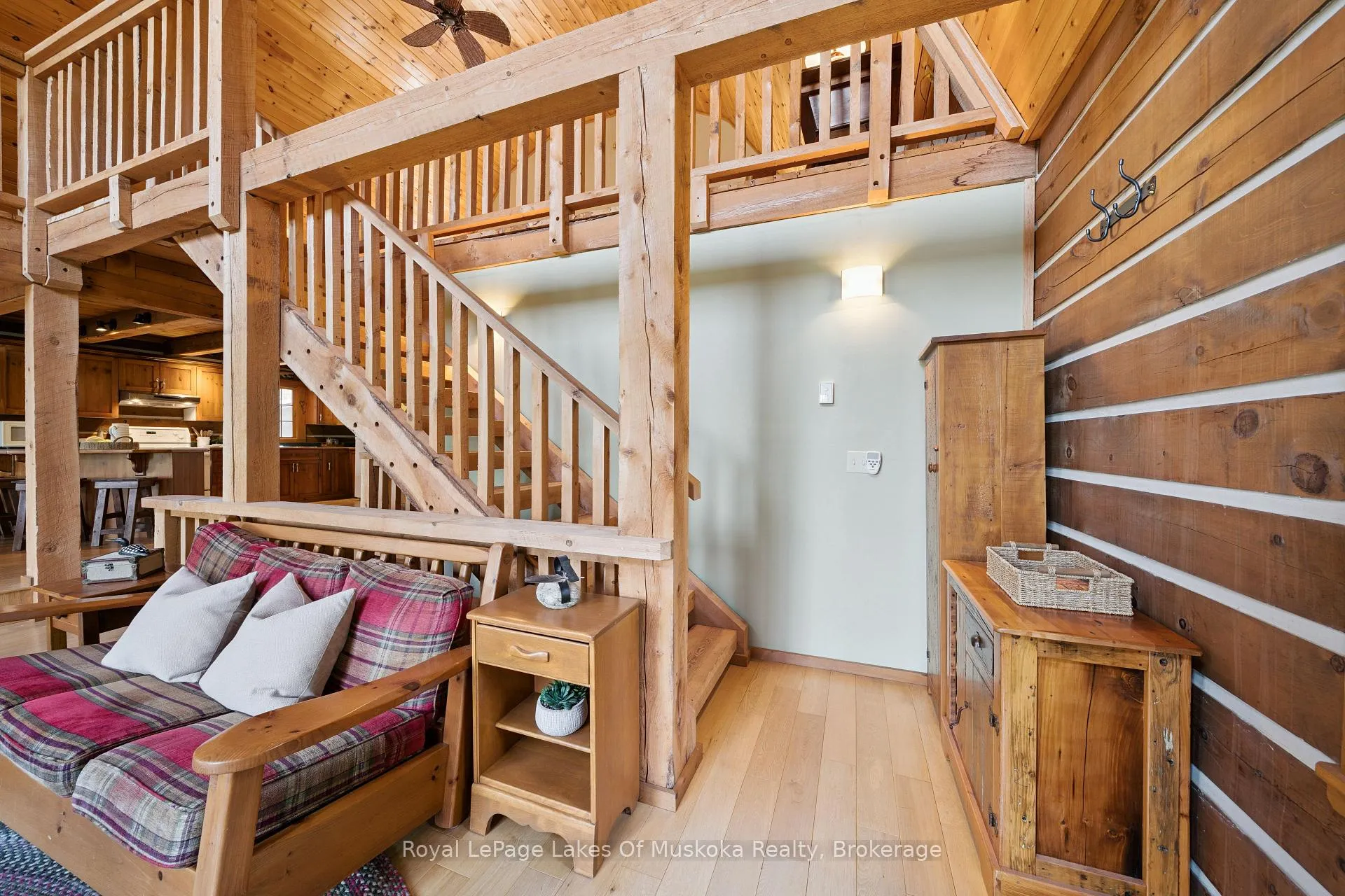 Photo 14 of 1004 McFadden Drive, Algonquin Highlands, McClintock — HOMEH