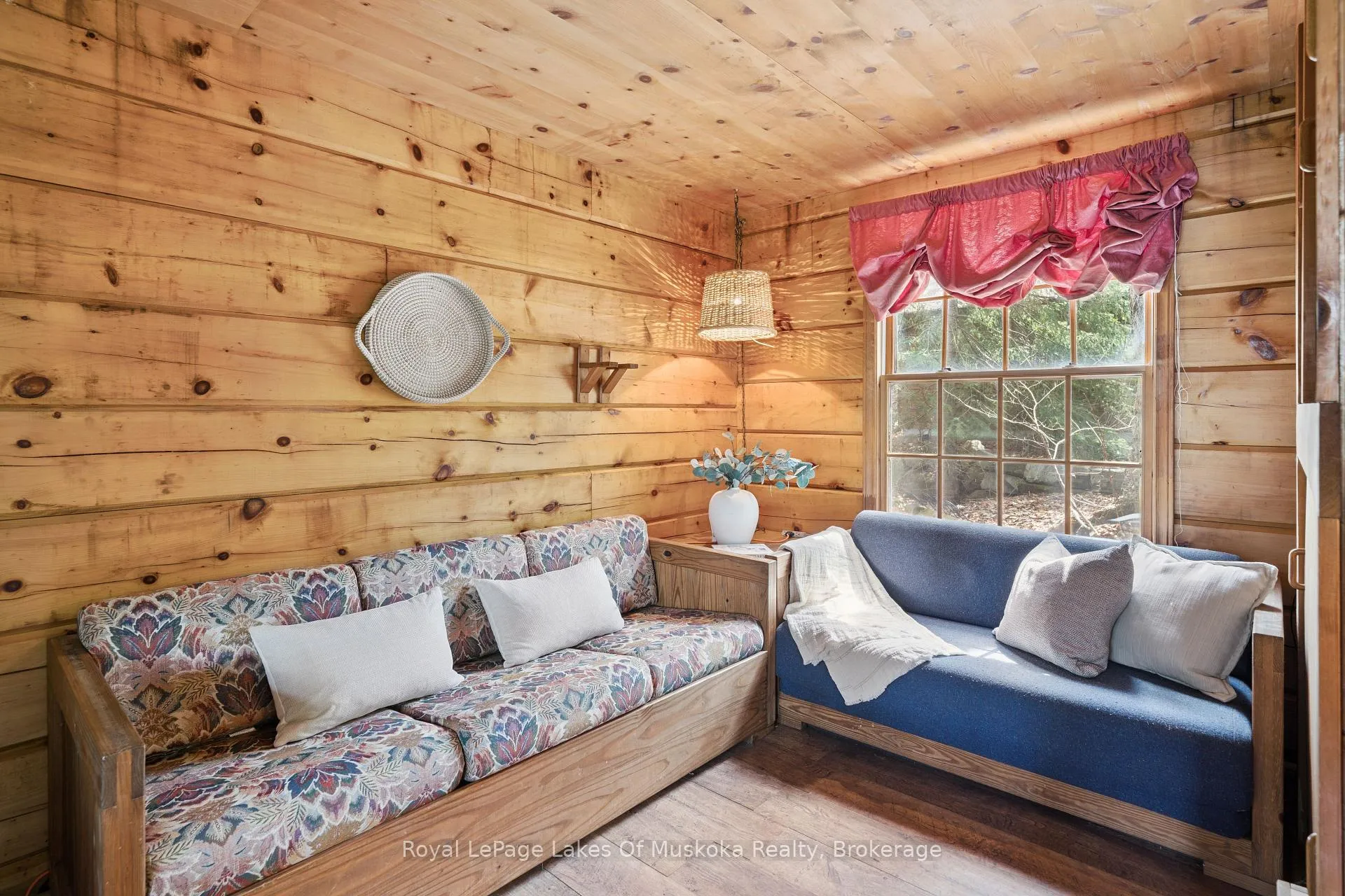 Photo 26 of 1004 McFadden Drive, Algonquin Highlands, McClintock — HOMEH