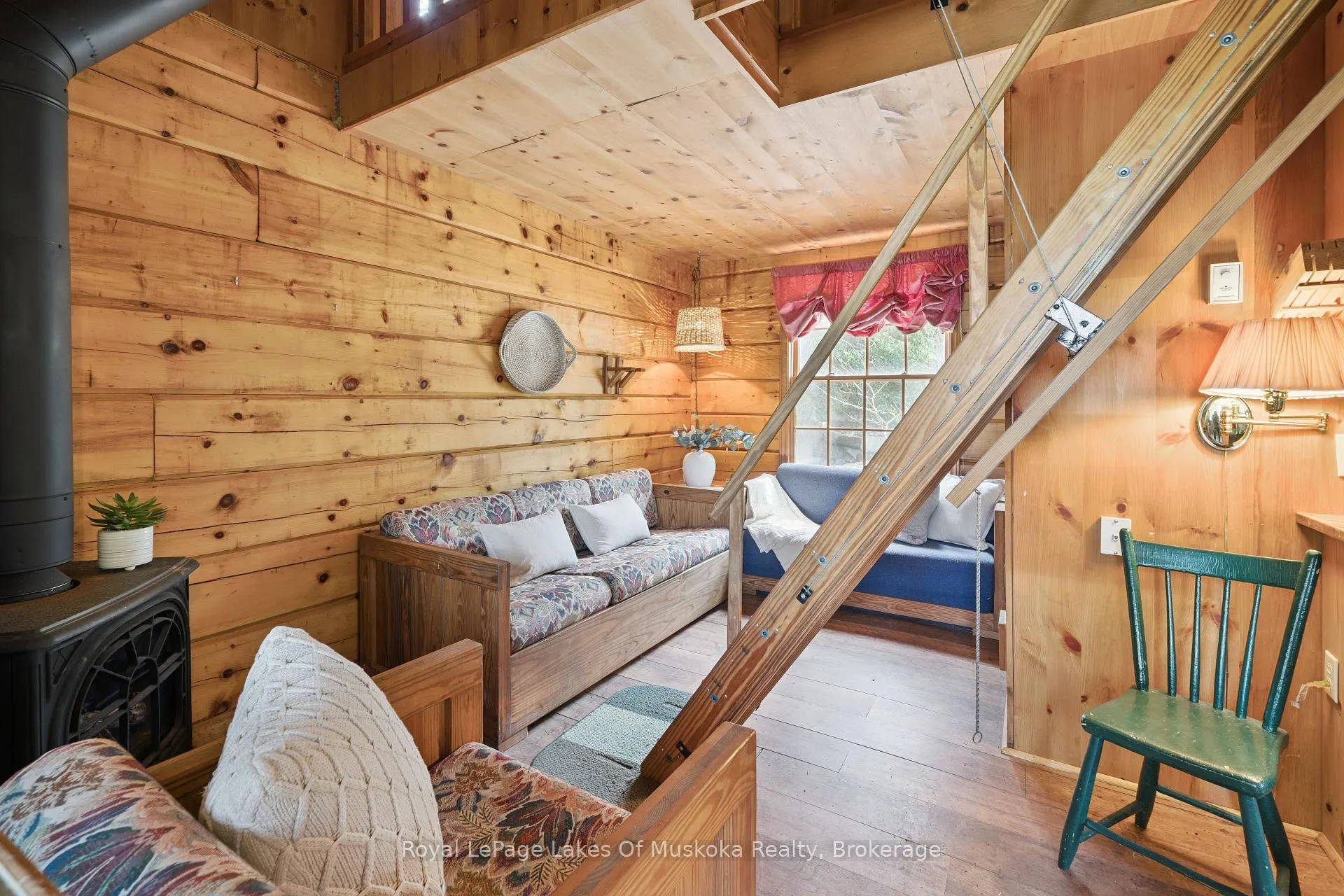 Photo 27 of 1004 McFadden Drive, Algonquin Highlands, McClintock — HOMEH